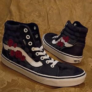 VANS Sk8-Hi Black High-Tops with Red Rose Embroidery Women's 9.0 Men's 7.5